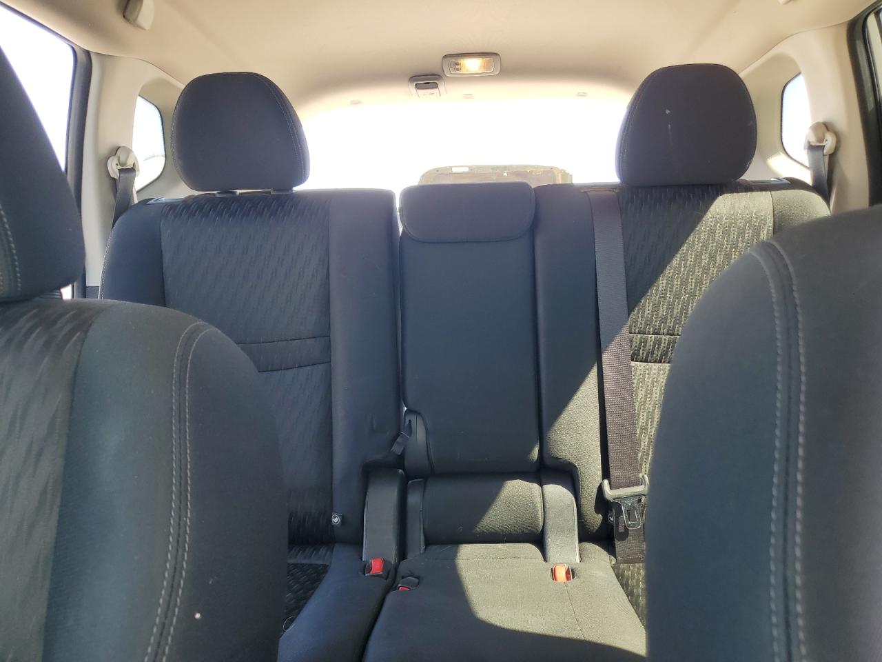 2018 Nissan Rogue S VIN: KNMAT2MV6JP540152 Lot: 64452495