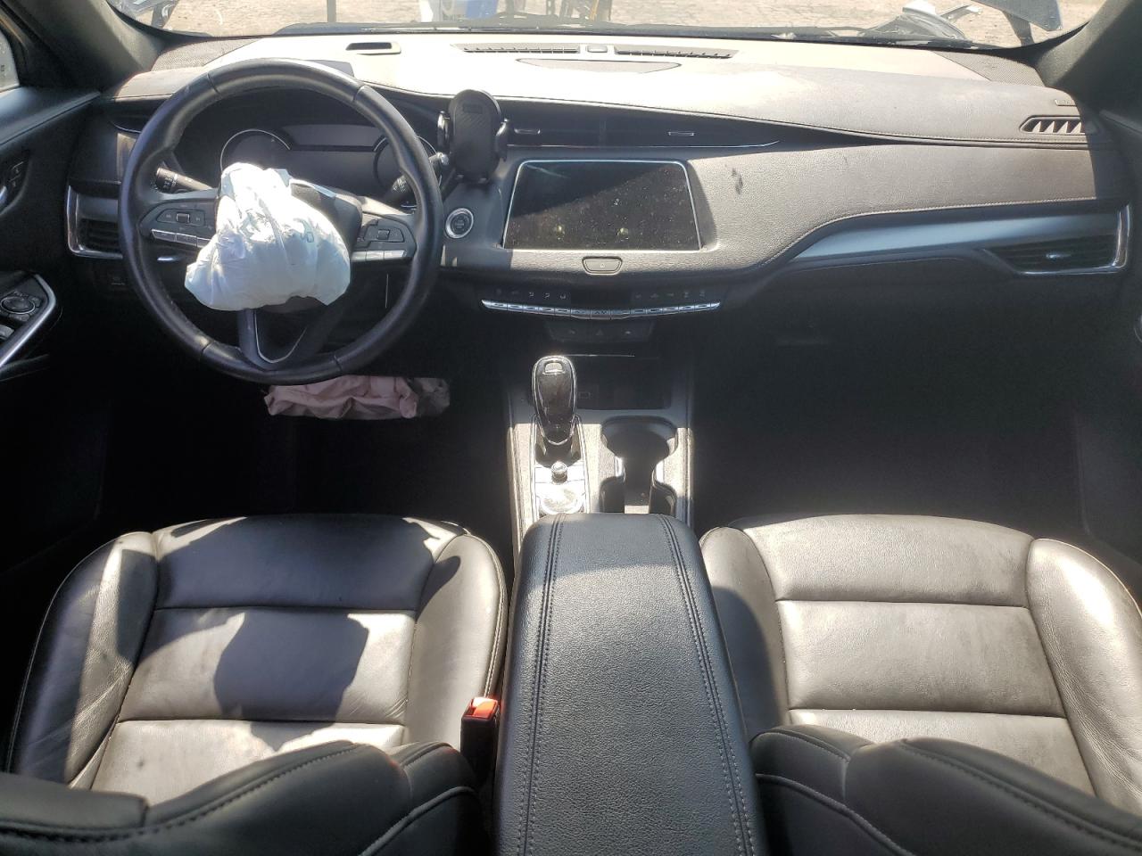 2023 Cadillac Xt4 Premium Luxury VIN: 1GYFZCR4XPF134104 Lot: 64824835