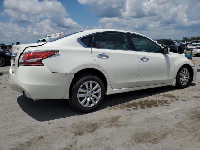 Sedans NISSAN ALTIMA 2015 White