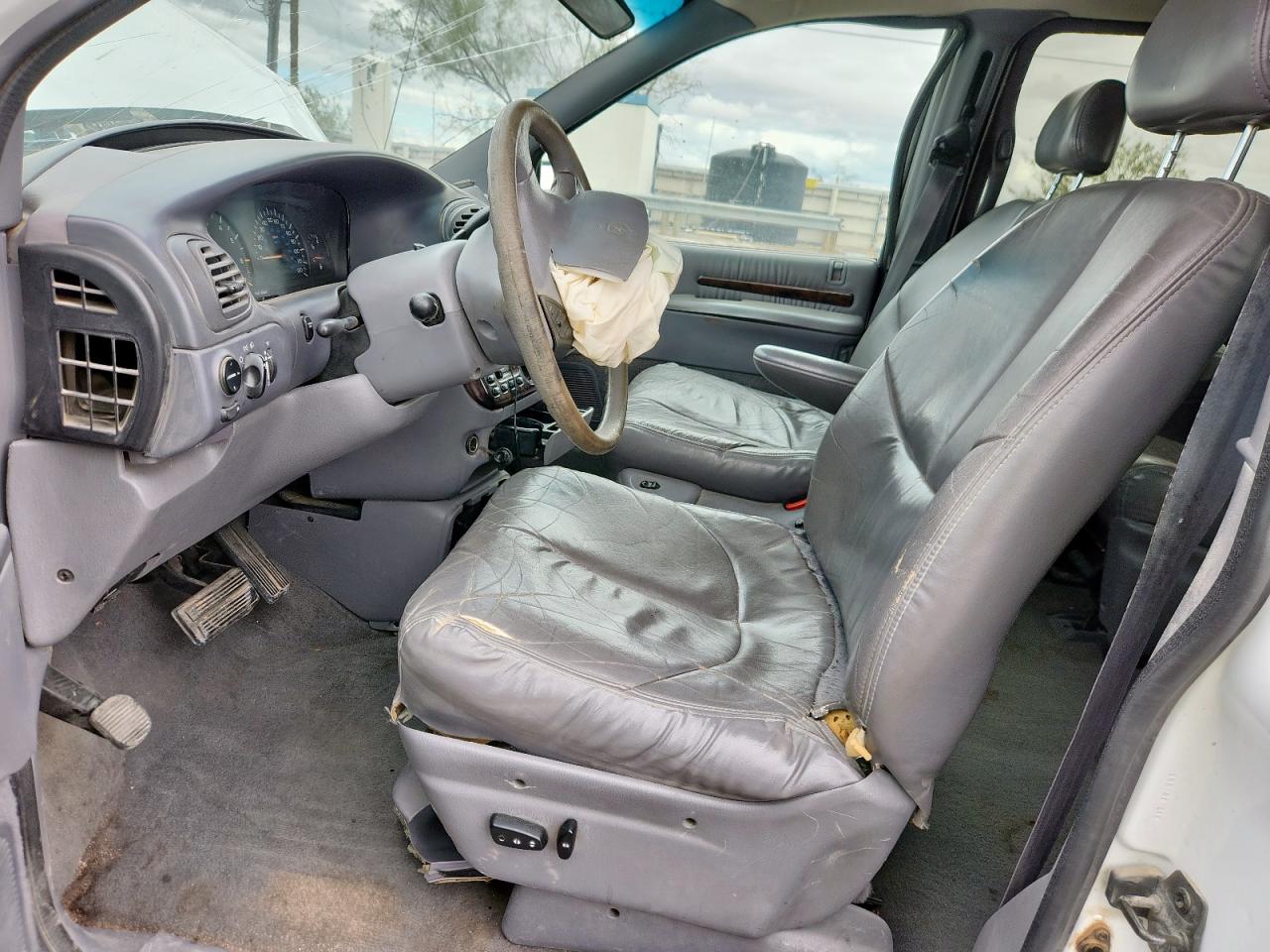 1999 Chrysler Town & Country Lx VIN: 1C4GP54L8XB552680 Lot: 63076355