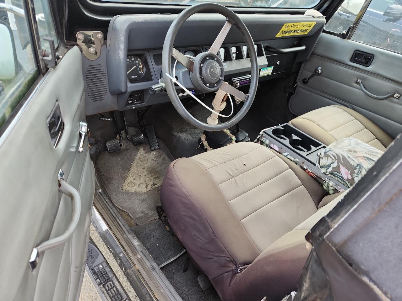 1989 Jeep Wrangler / Yj VIN: 2J4FY19E8KJ128334 Lot: 64715285