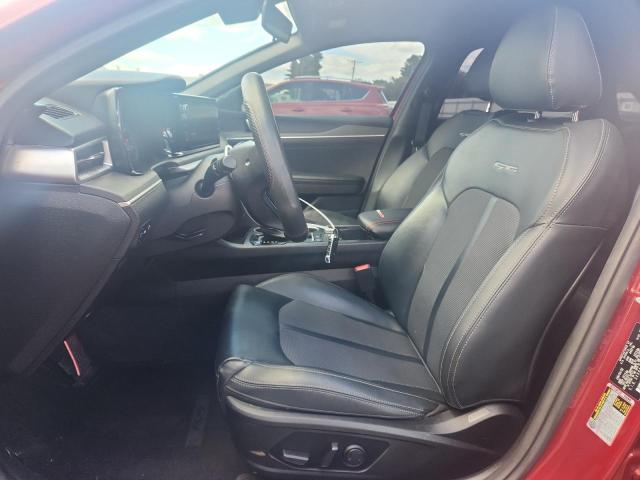  KIA K5 2022 Czerwony