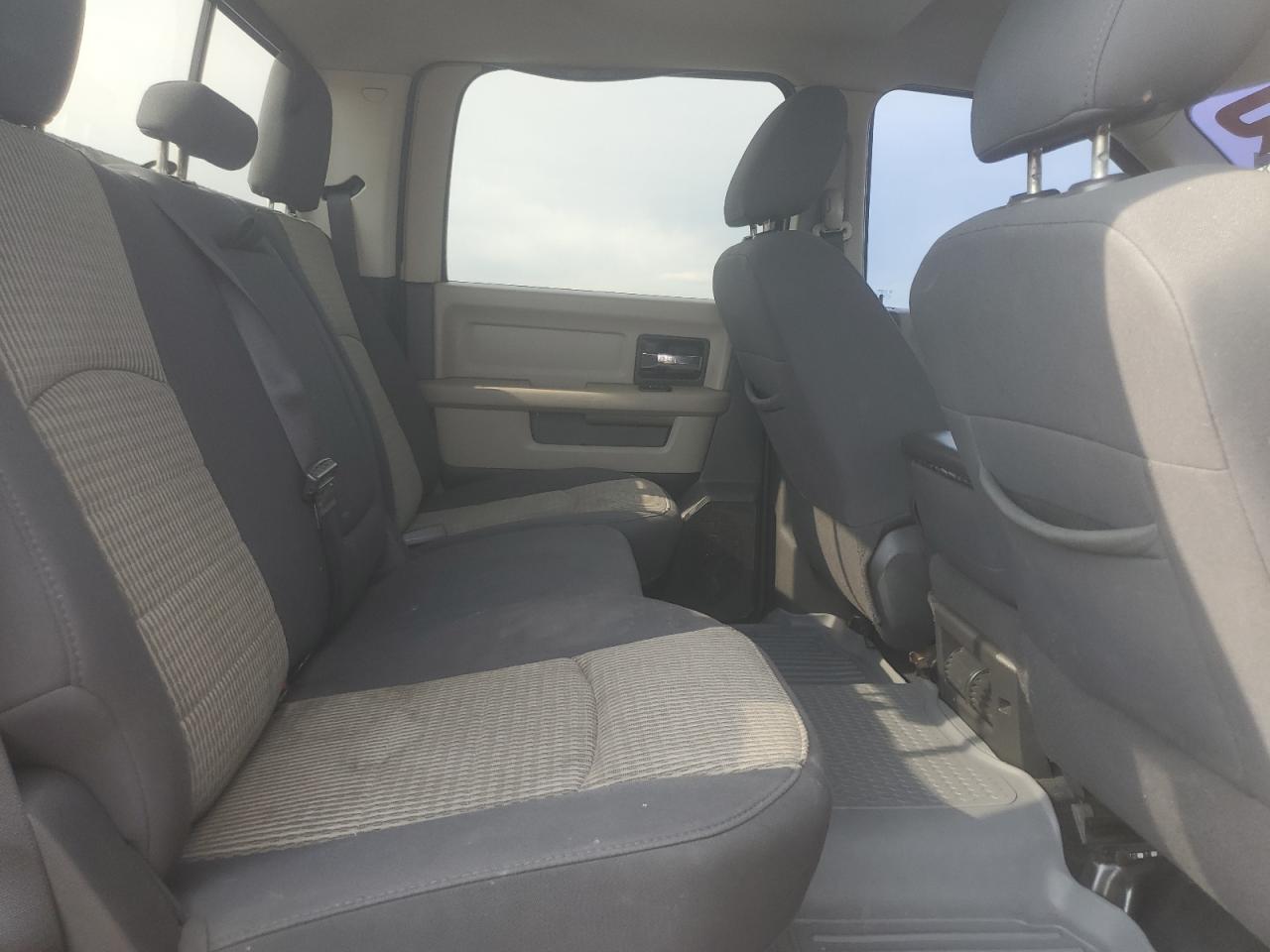 2011 Dodge Ram 1500 VIN: 1D7RV1CT0BS641411 Lot: 64333895
