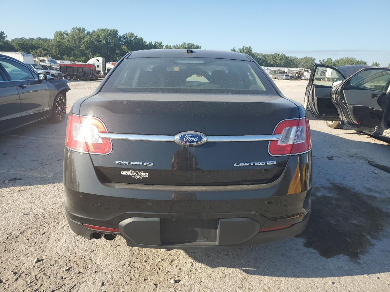 2010 Ford Taurus Limited VIN: 1FAHP2JW1AG144538 Lot: 63419925