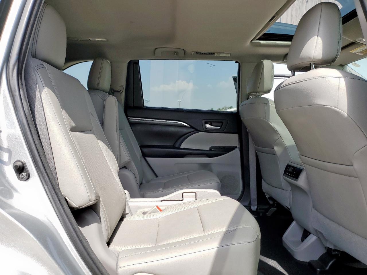 2017 Toyota Highlander Limited VIN: 5TDYZRFH7HS227057 Lot: 62647515