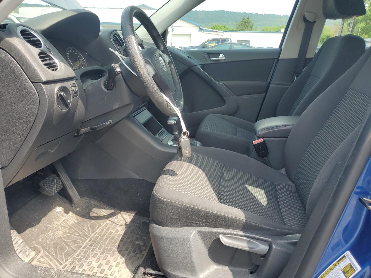 2010 Volkswagen Tiguan Se VIN: WVGBV7AX6AW003493 Lot: 63306055