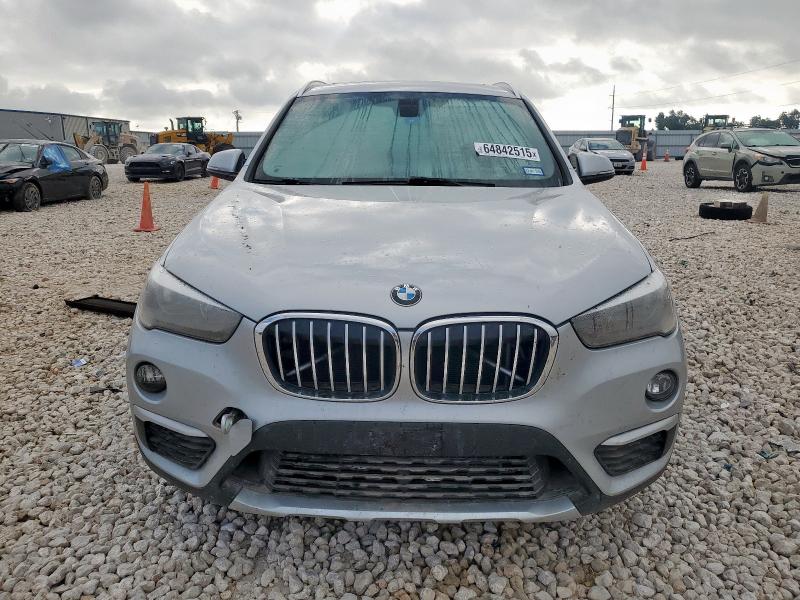  BMW X1 2018 Серебристый