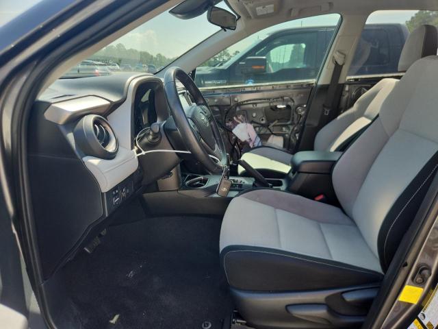  TOYOTA RAV4 2017 Srebrny