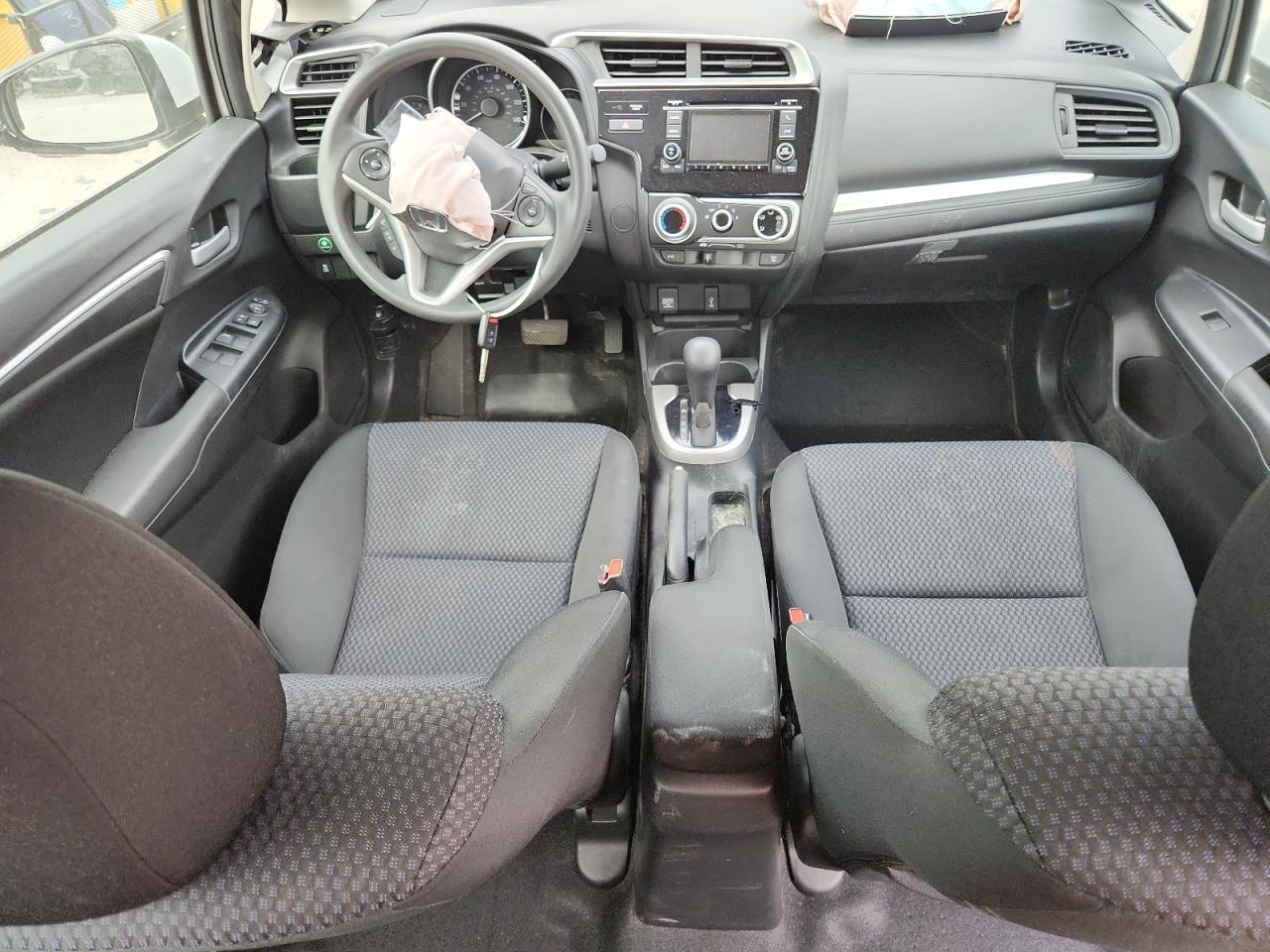 2020 Honda Fit Lx VIN: 3HGGK5H42LM712767 Lot: 63070485
