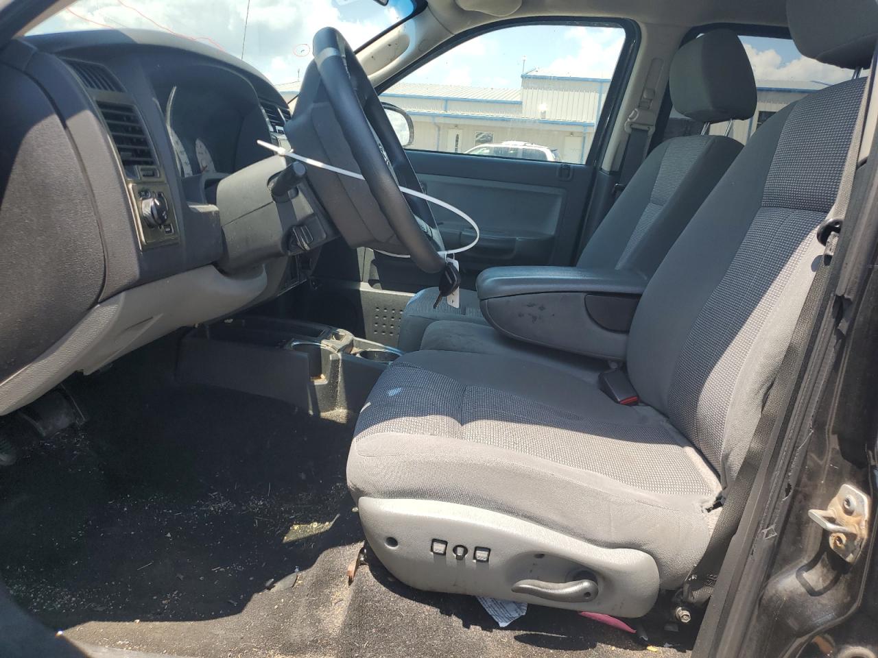 2010 Dodge Dakota Sxt VIN: 1D7CW3GP3AS108270 Lot: 63623405