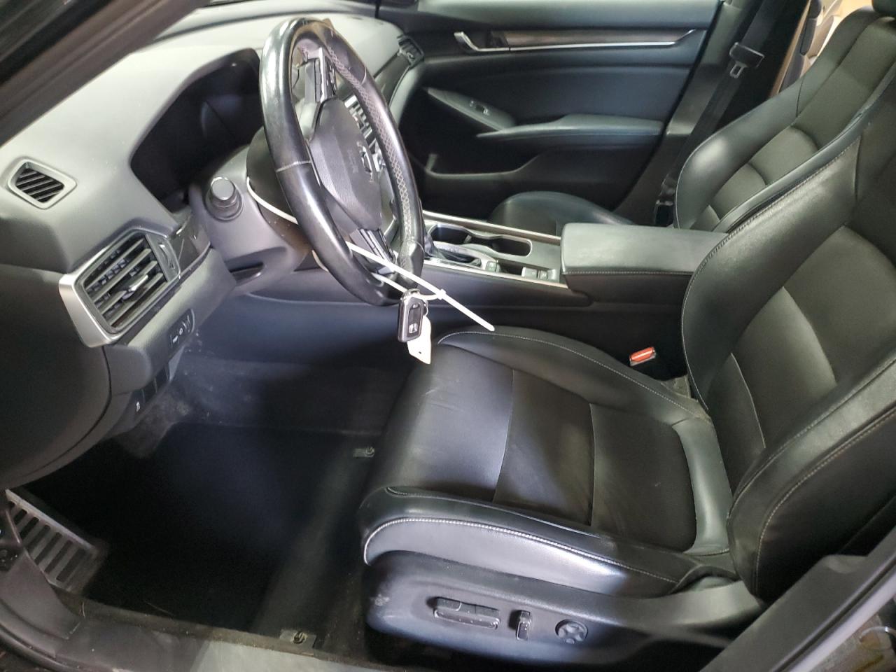 2018 Honda Accord Sport VIN: 1HGCV1F3XJA038645 Lot: 64539985