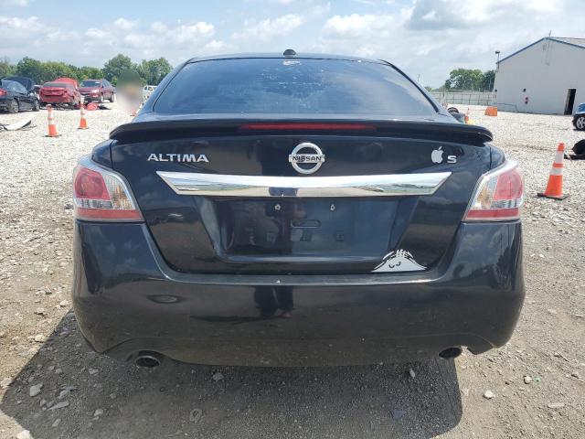 Sedans NISSAN ALTIMA 2015 Czarny
