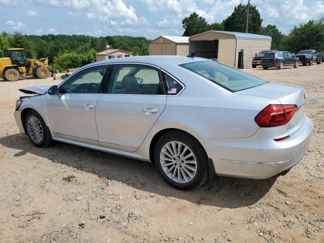  VOLKSWAGEN PASSAT 2016 Silver