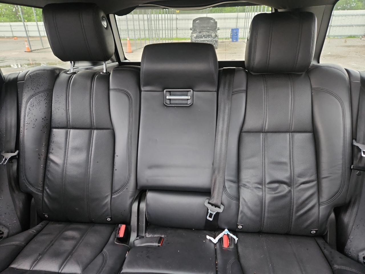 2016 Land Rover Range Rover Hse VIN: SALGS2KF2GA270849 Lot: 64018895
