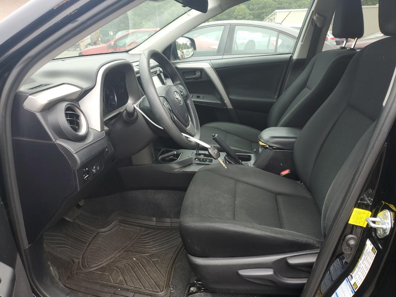 2017 Toyota Rav4 Le VIN: 2T3BFREV5HW602822 Lot: 66311005