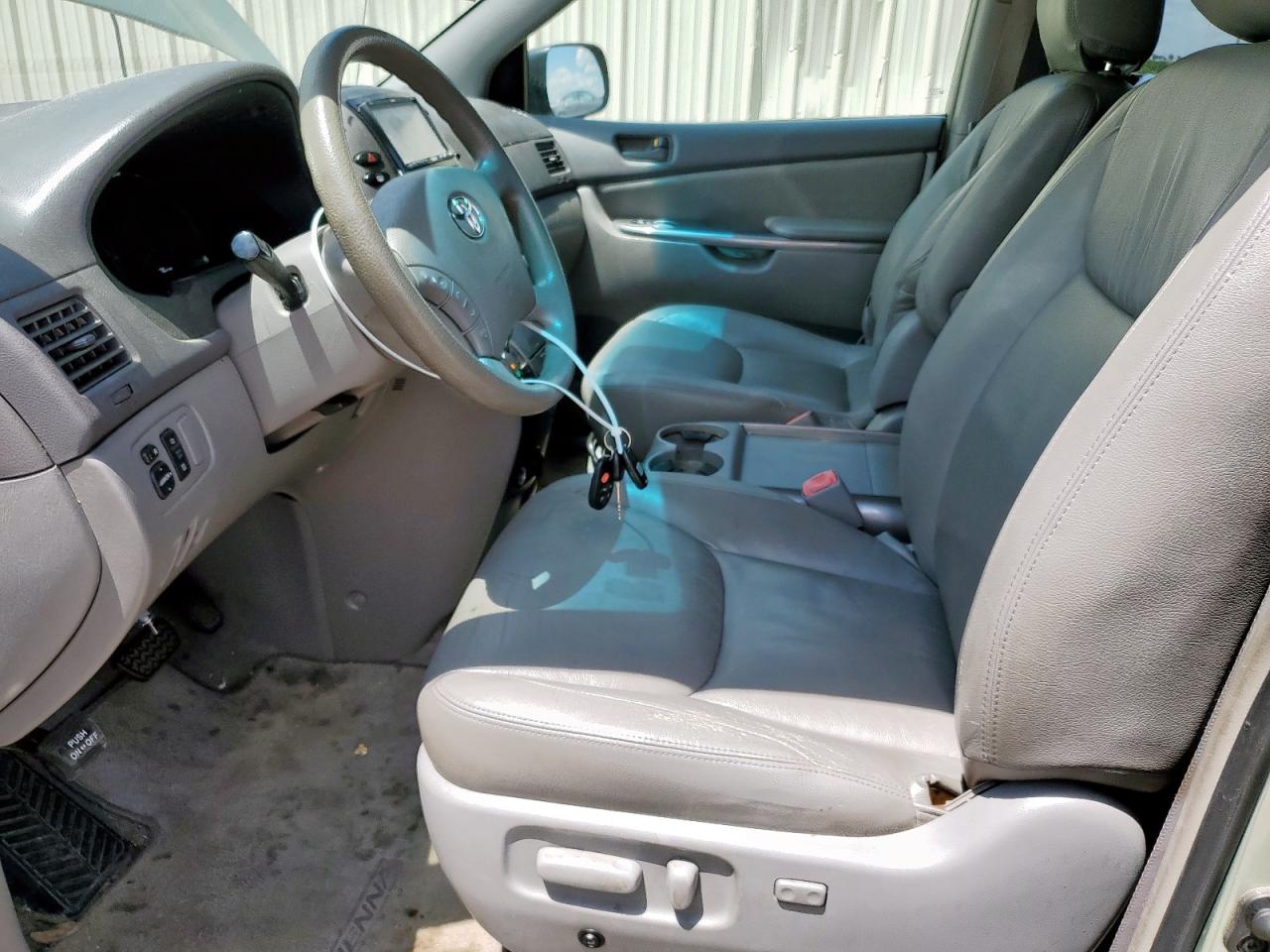 2008 Toyota Sienna Ce VIN: 5TDZK23C58S157499 Lot: 64368095