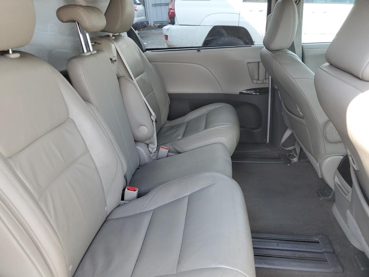 2015 Toyota Sienna Xle VIN: 5TDYK3DC4FS603820 Lot: 64168365