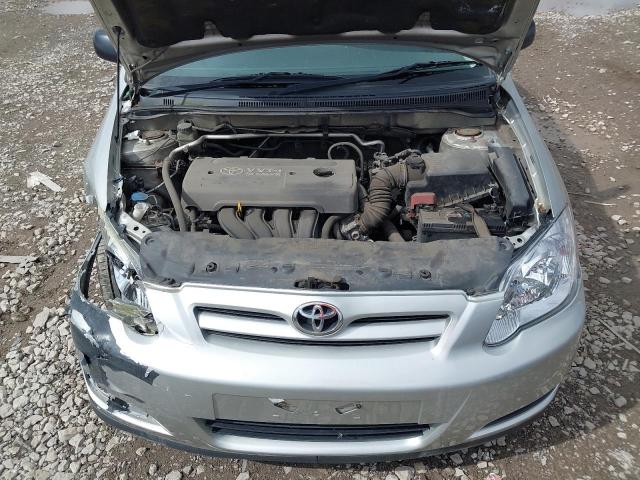 2005 TOYOTA COROLLA T2
