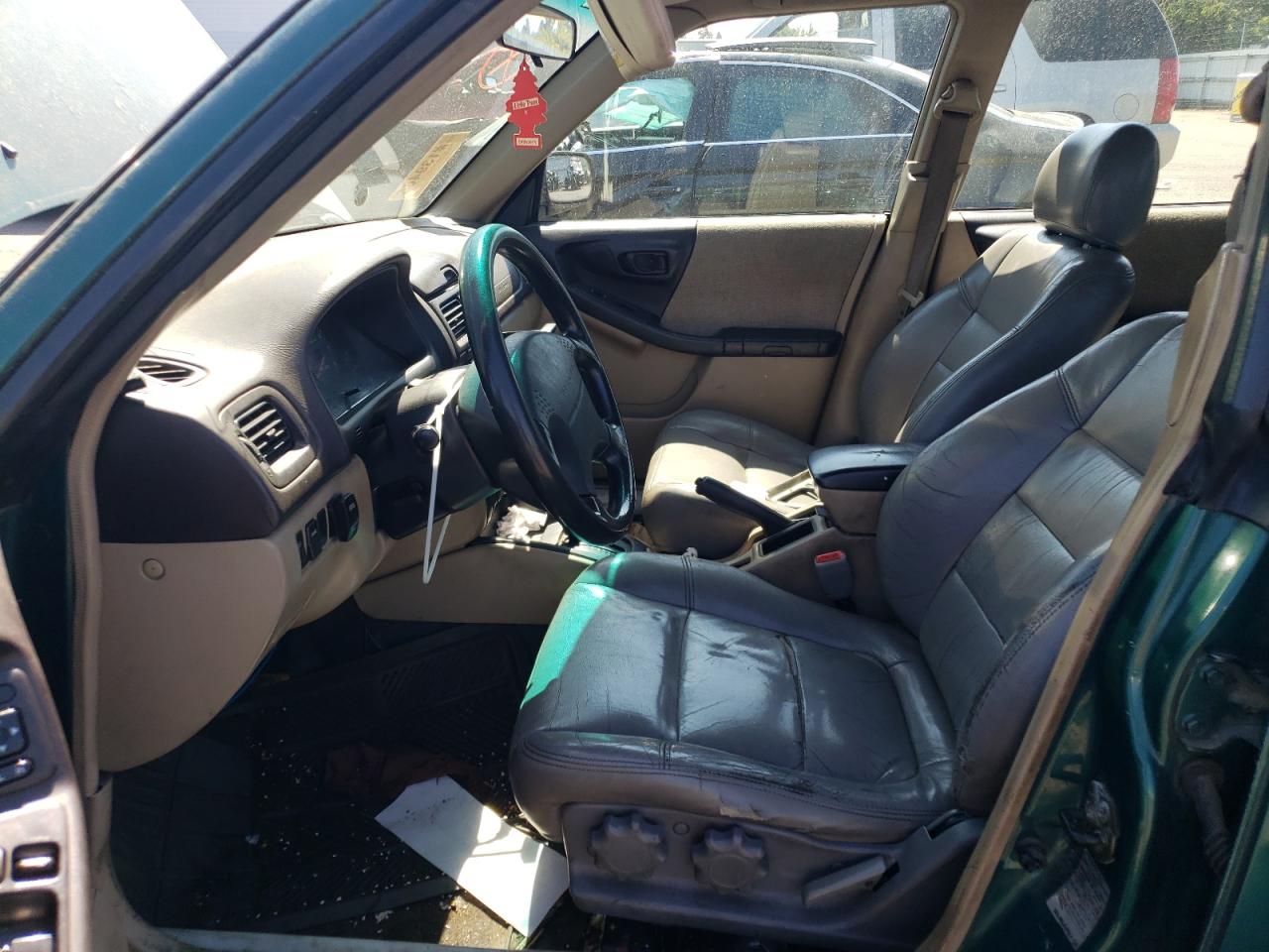 2001 Subaru Forester L VIN: JF1SF63511H767348 Lot: 64298295