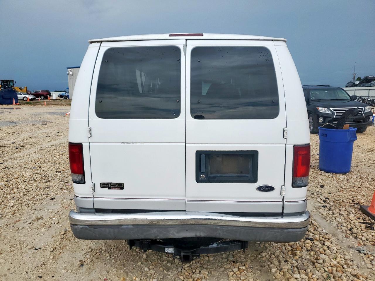 2004 Ford Econoline E150 Wagon VIN: 1FMRE11L04HB38096 Lot: 63637255