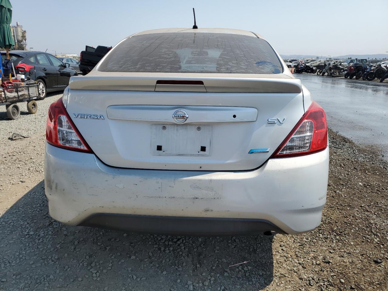 2015 Nissan Versa S VIN: 3N1CN7AP3FL892133 Lot: 64667985