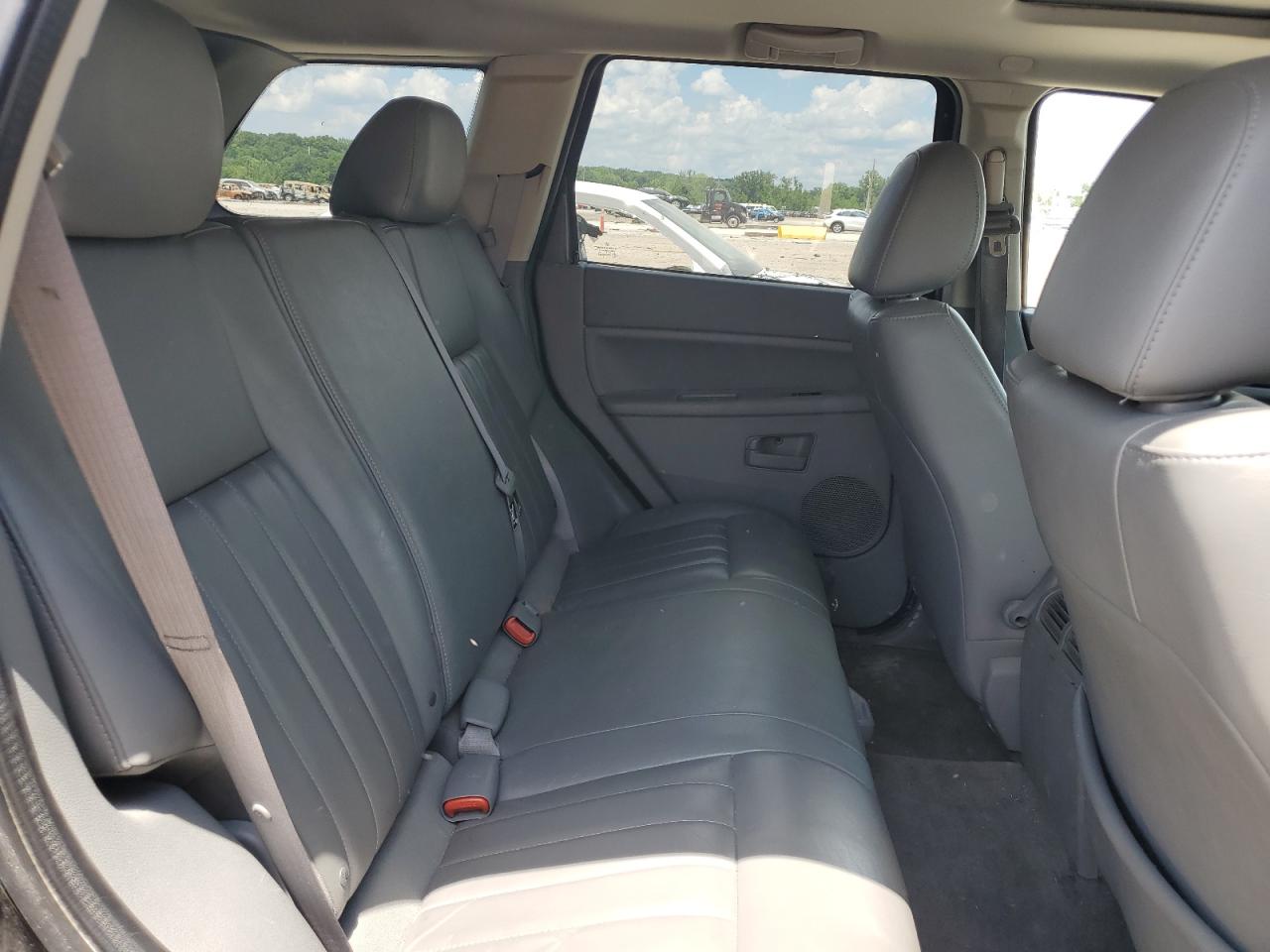 2007 Jeep Grand Cherokee Laredo VIN: 1J8HR48P67C523171 Lot: 63694315