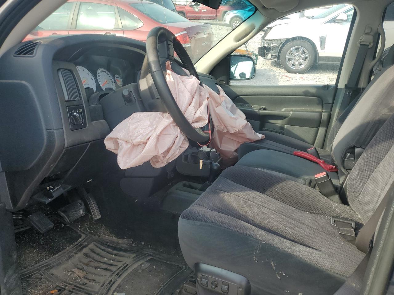 2005 Dodge Ram 1500 St VIN: 1D7HU18D35S232825 Lot: 66896895