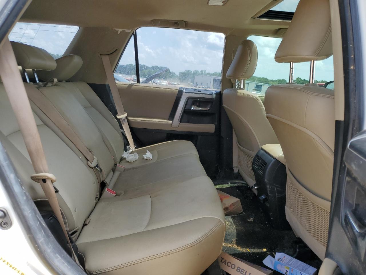 2018 Toyota 4Runner Sr5/Sr5 Premium VIN: JTEBU5JR8J5530868 Lot: 63640155