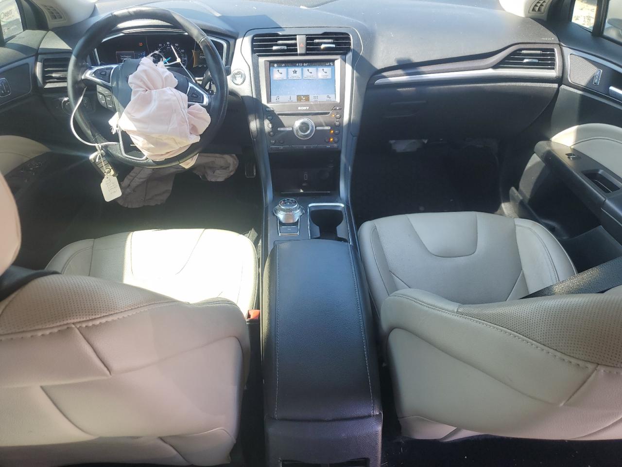 2018 Ford Fusion Titanium/Platinum VIN: 3FA6P0D9XJR155435 Lot: 62705445