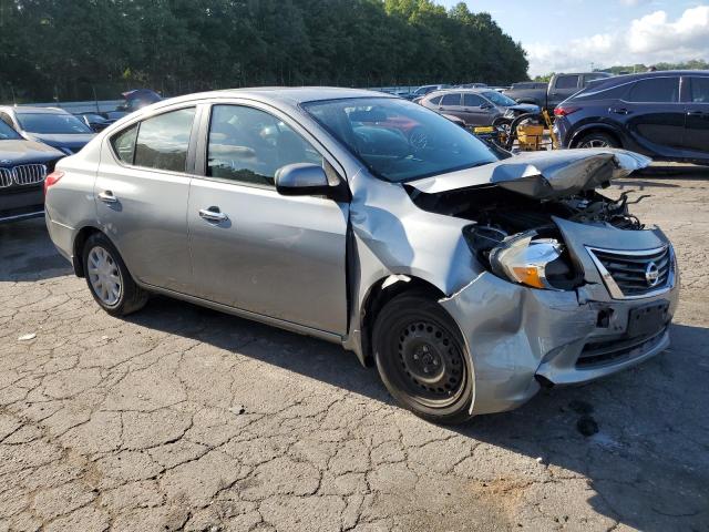  NISSAN VERSA 2012 Srebrny
