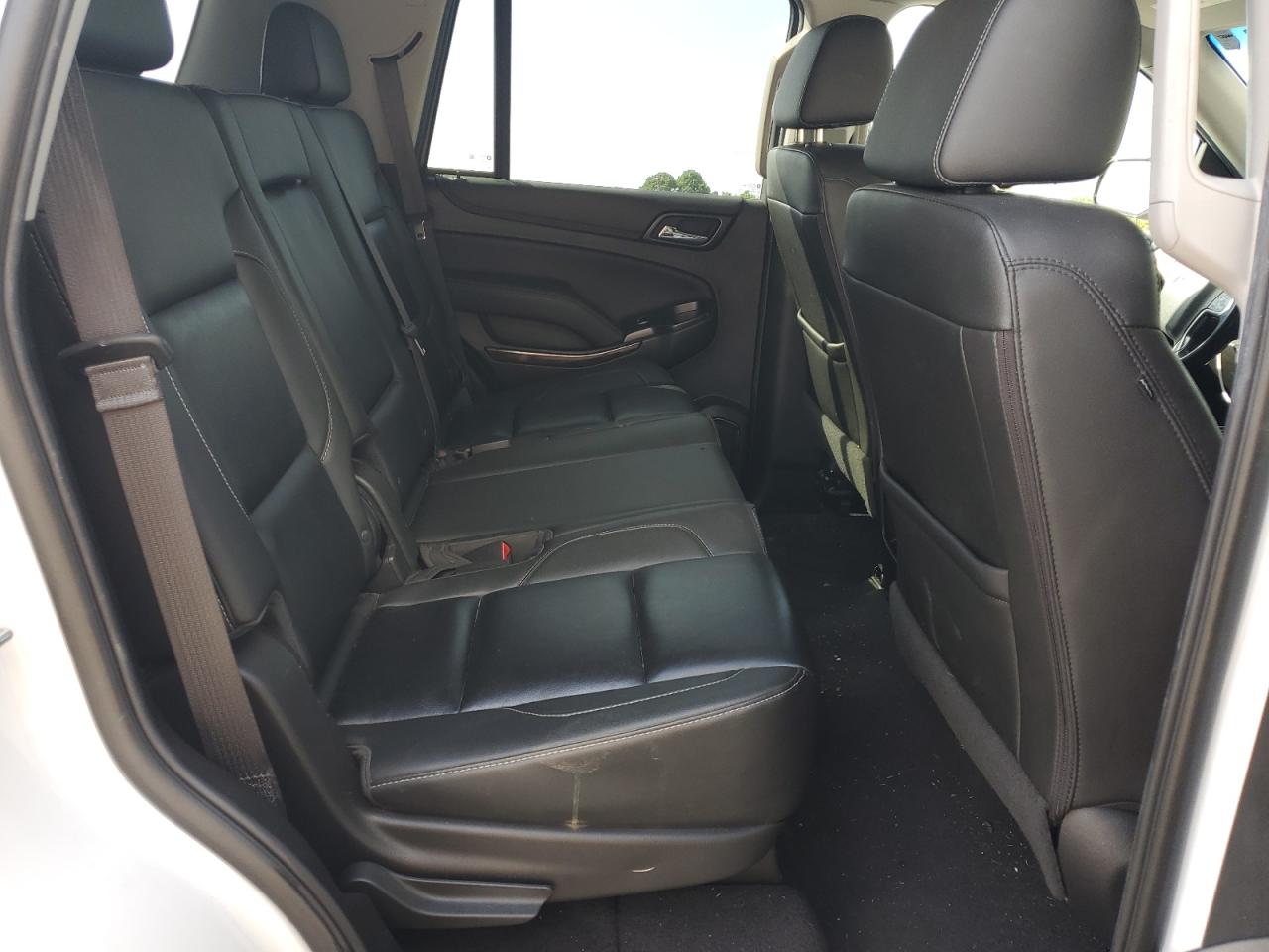 2019 Chevrolet Tahoe C1500 Lt VIN: 1GNSCBKC1KR205464 Lot: 64627625