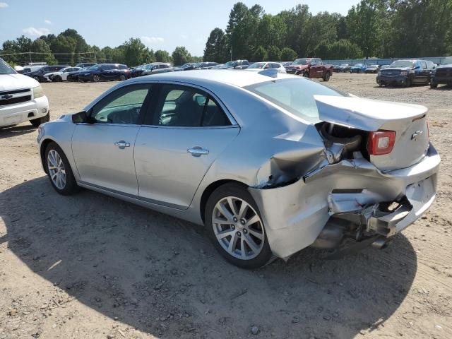 Sedans CHEVROLET MALIBU 2016 Srebrny