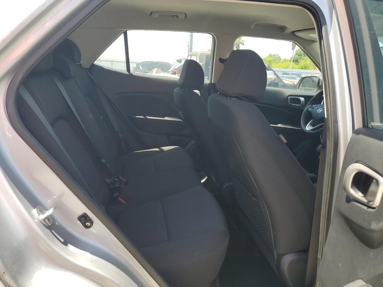 2021 Hyundai Venue Se VIN: KMHRB8A3XMU073220 Lot: 64245475
