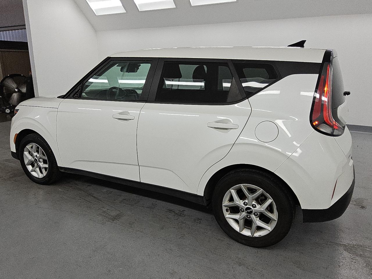 2023 Kia Soul Lx VIN: KNDJ23AU2P7861277 Lot: 66413885