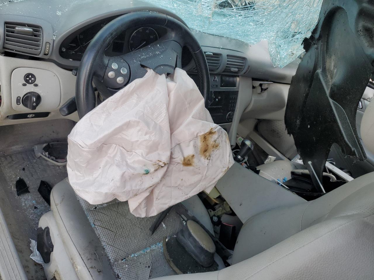 2005 Mercedes-Benz C 230K Sport Sedan VIN: WDBRF40J15F609753 Lot: 56564775