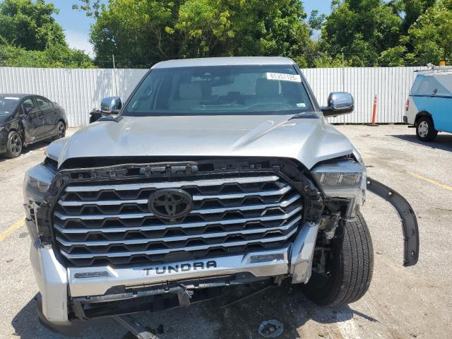  TOYOTA TUNDRA 2023 Серебристый