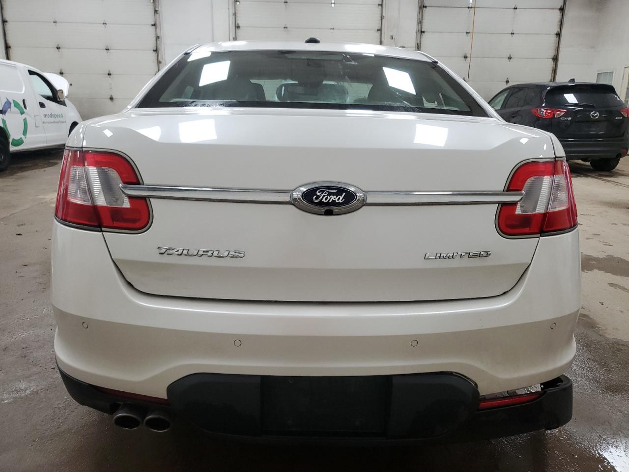 2010 Ford Taurus Limited VIN: 1FAHP2FW1AG138697 Lot: 63988345