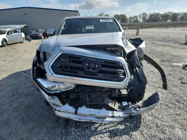  TOYOTA TACOMA 2018 Srebrny