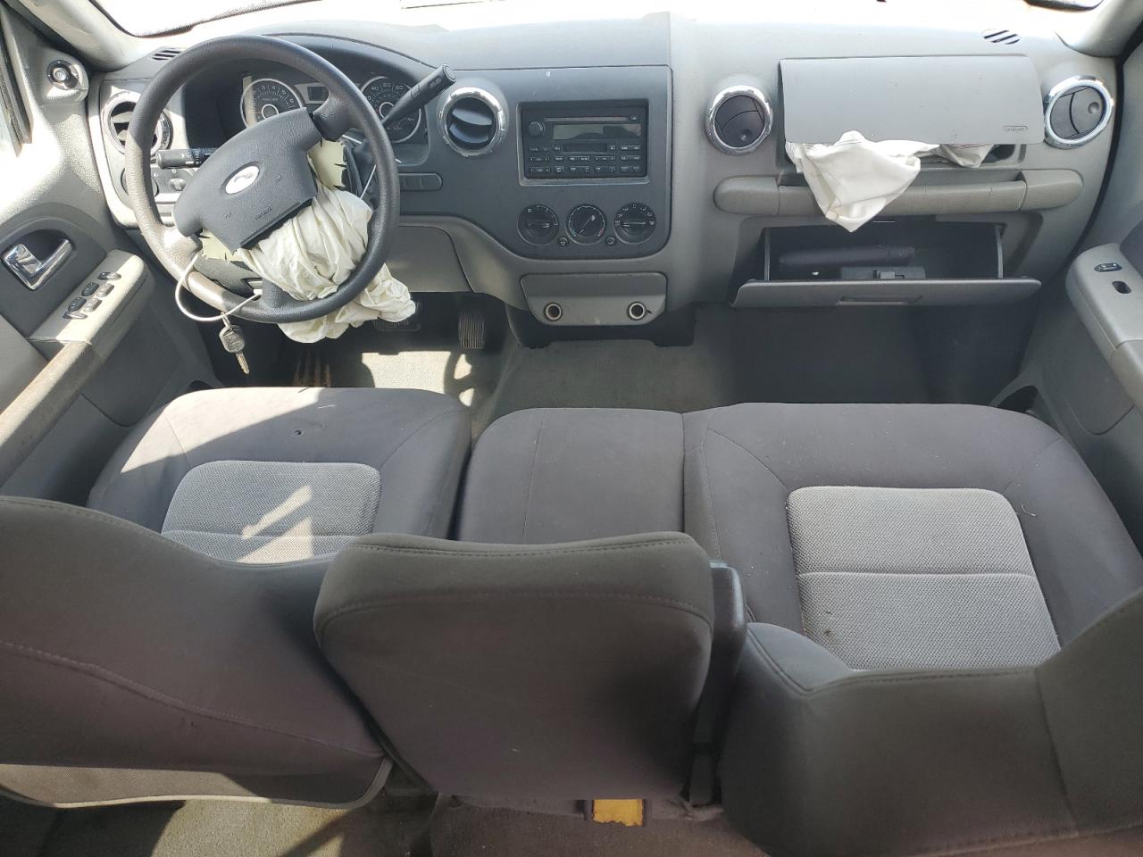 2005 Ford Expedition Xls VIN: 1FMPU13565LA54159 Lot: 63871935