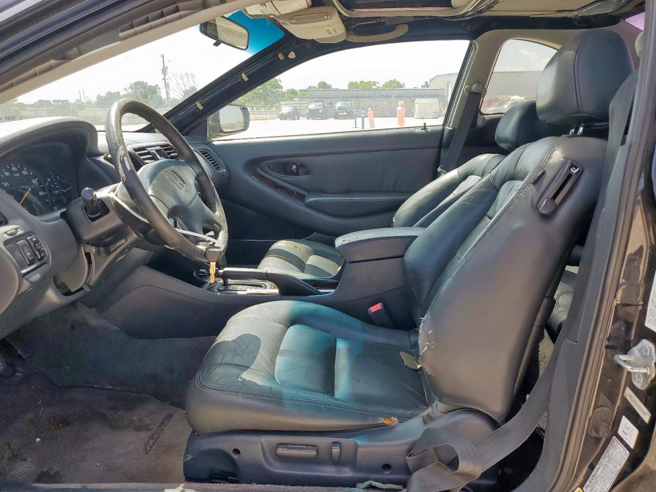 2000 Honda Accord Ex VIN: 1HGCG2252YA033635 Lot: 64267475
