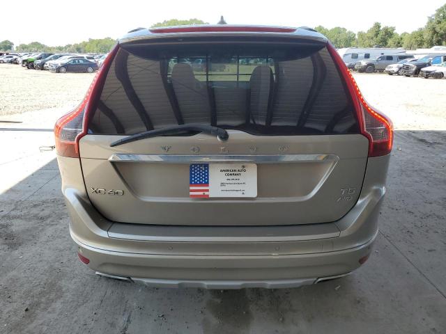 Parquets VOLVO XC60 2016 Srebrny