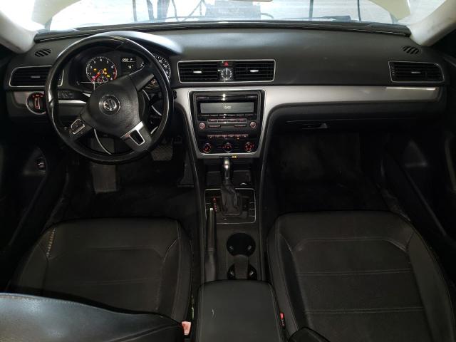 Sedans VOLKSWAGEN PASSAT 2014 Biały