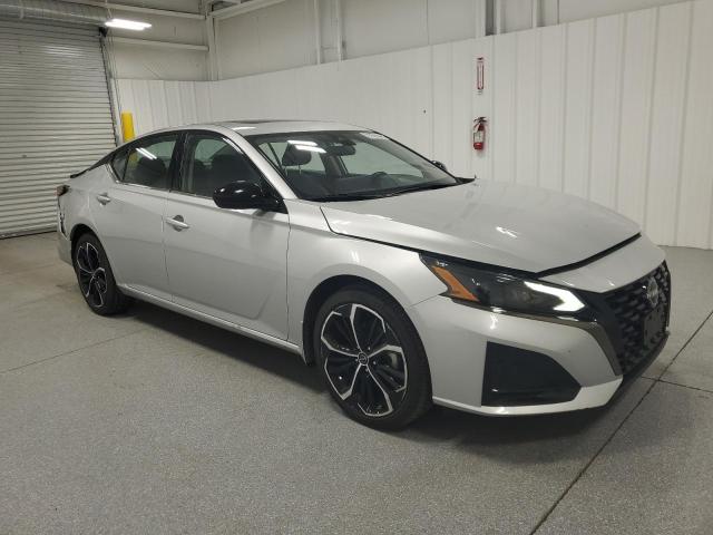  NISSAN ALTIMA 2024 Srebrny