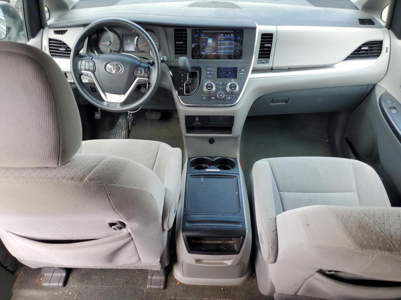 2015 Toyota Sienna Le VIN: 5TDKK3DC1FS667223 Lot: 64590155