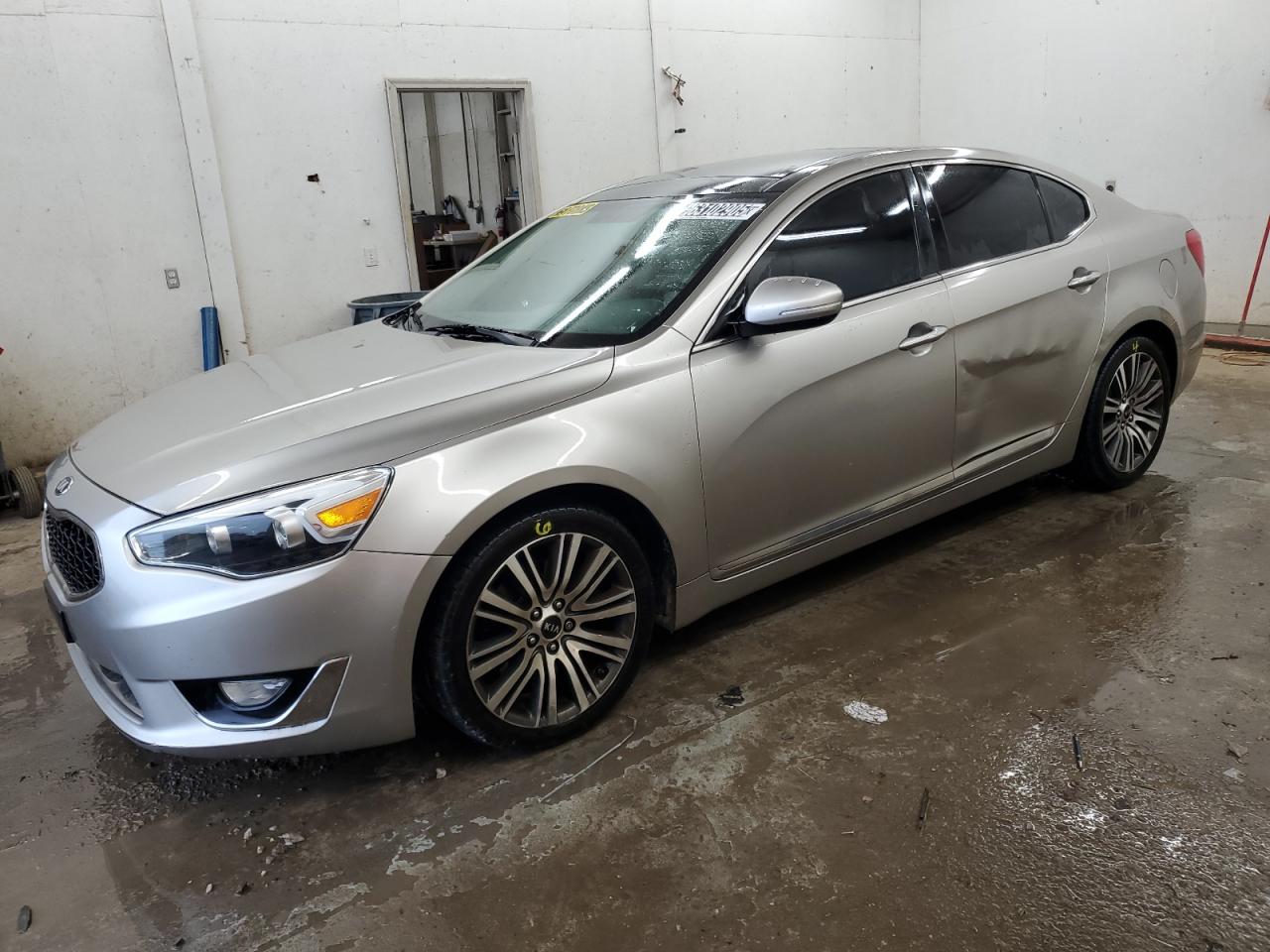 2014 Kia Cadenza Premium VIN: KNALN4D79E5125227 Lot: 63102905