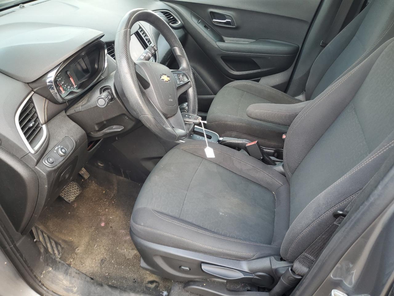 2020 Chevrolet Trax Ls VIN: 3GNCJKSBXLL220717 Lot: 65341355