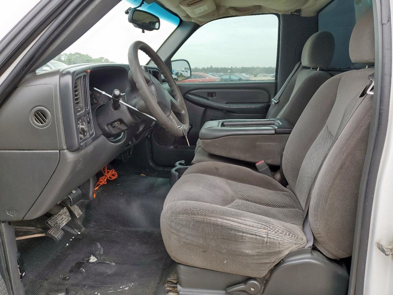 2007 Chevrolet Silverado C1500 Classic VIN: 1GCEC14V77Z185761 Lot: 65383925