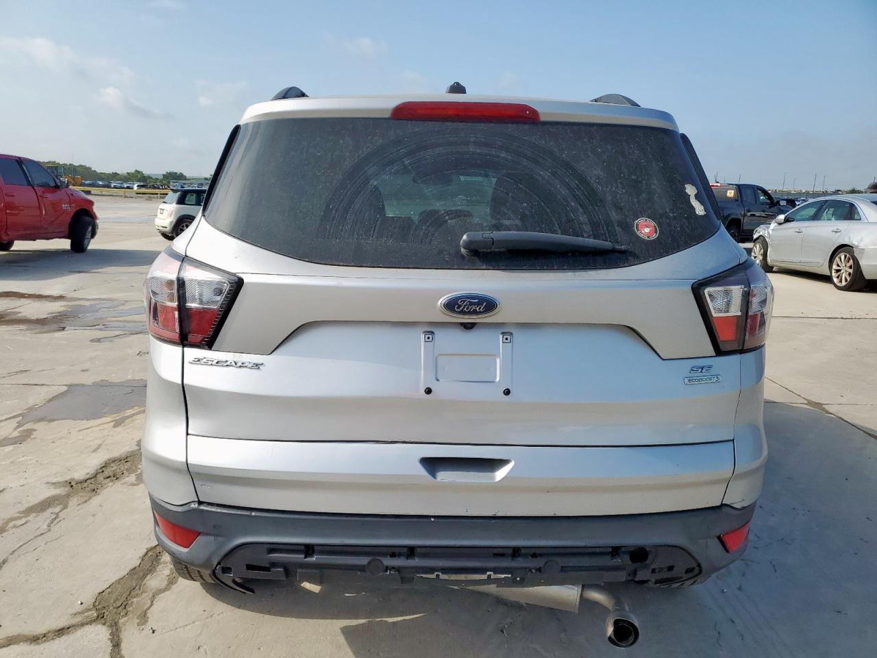 2017 Ford Escape Se VIN: 1FMCU0GD1HUD15982 Lot: 64964375