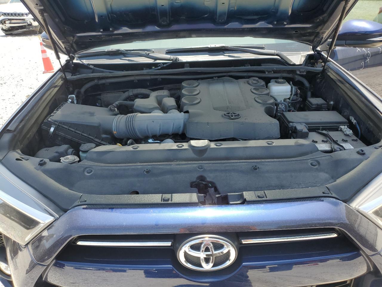 2024 Toyota 4Runner Sr5/Sr5 Premium VIN: JTENU5JR2R6217897 Lot: 64487325