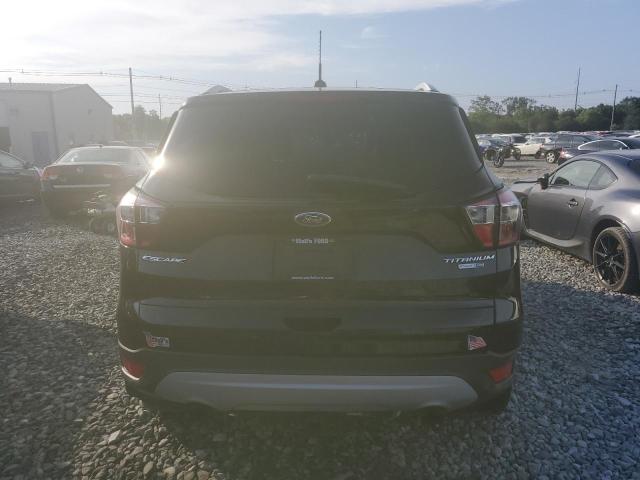  FORD ESCAPE 2017 Czarny